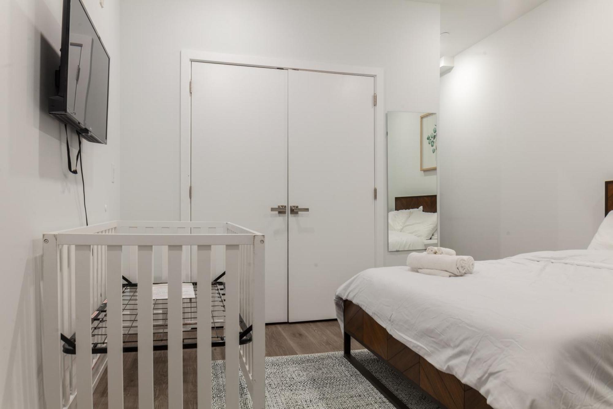 Apartment Spacy 4br4ba-patio-cribwd,pingpong,sleeps12 Philadelphia