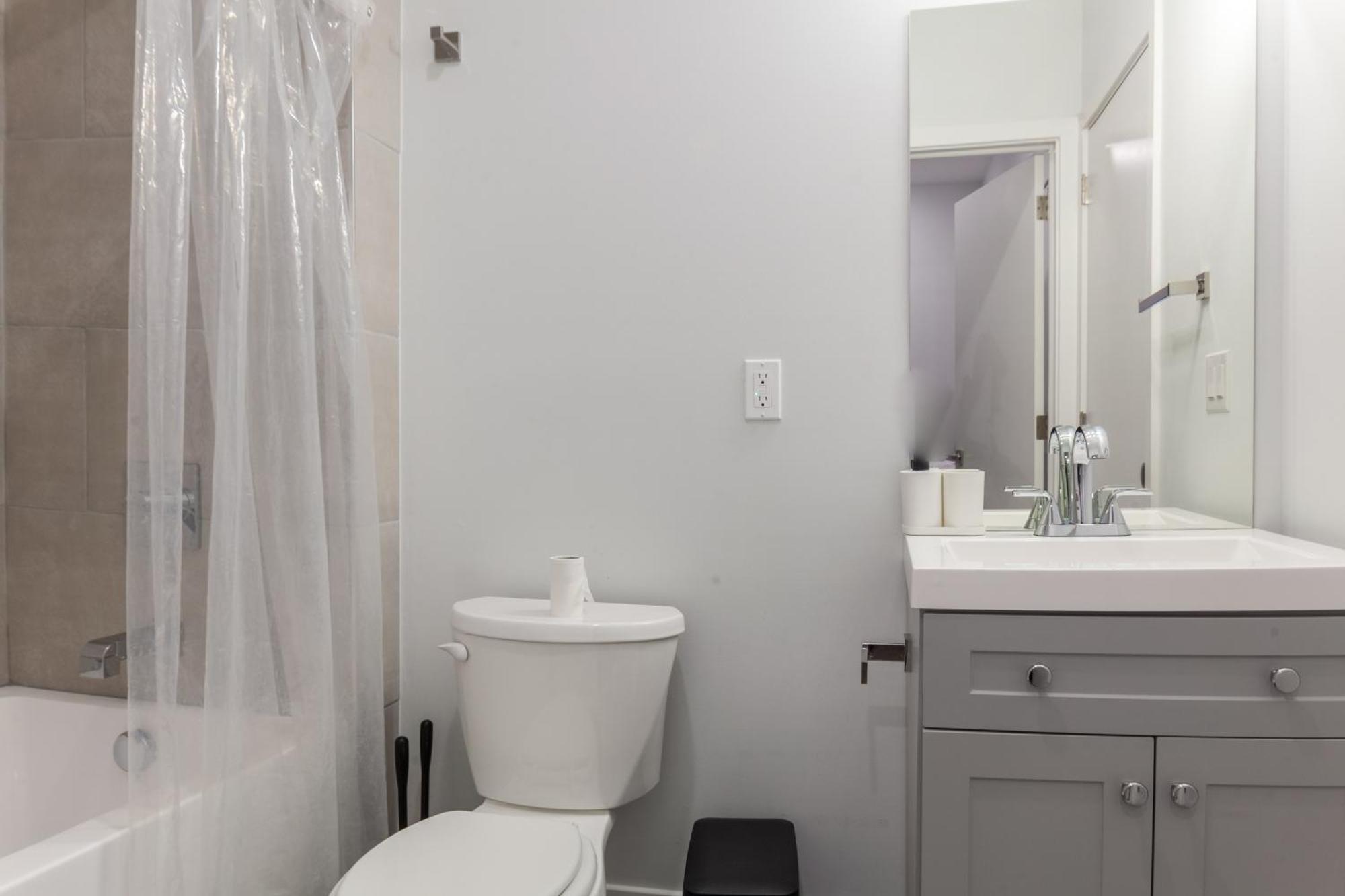 Spacy 4br4ba-patio-cribwd,pingpong,sleeps12 * Philadelphia