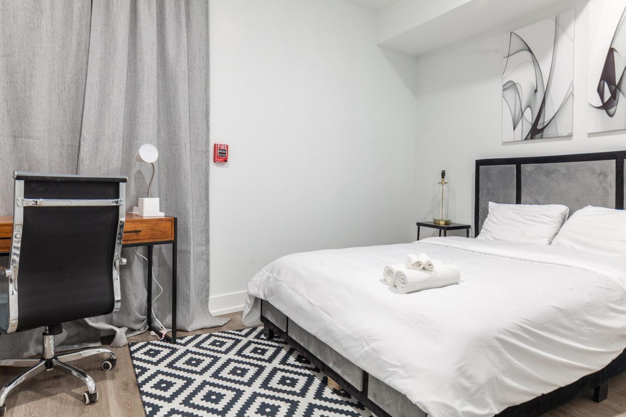 Spacy 4br4ba-patio-cribwd,pingpong,sleeps12 Apartment *